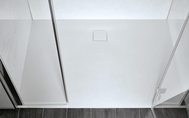 Flache Duschwanne in Steinoptik