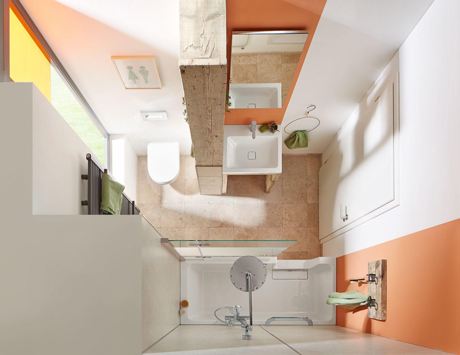 Kleines Badezimmer aus der Vogelperspektive