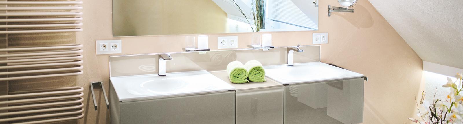 Badezimmer_Beispiel_UeckermannLipps